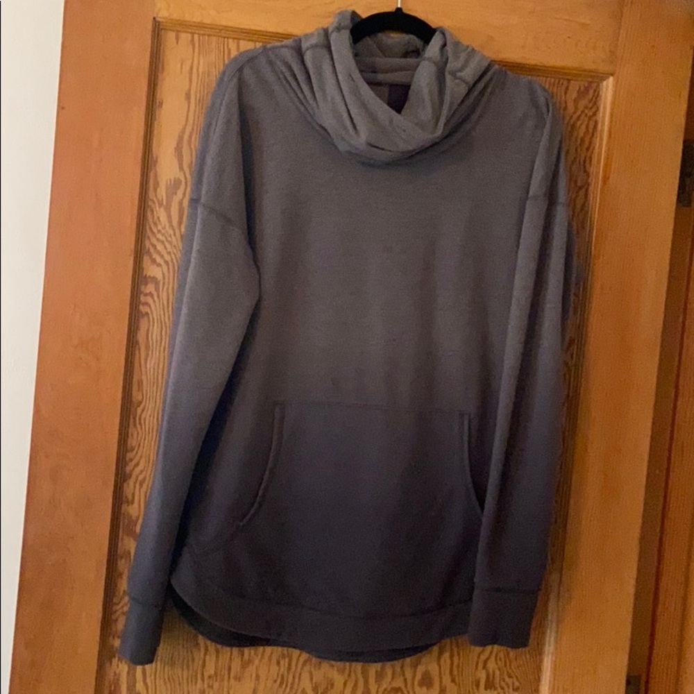 Calia by Carrie underwood sweatshirt tunic